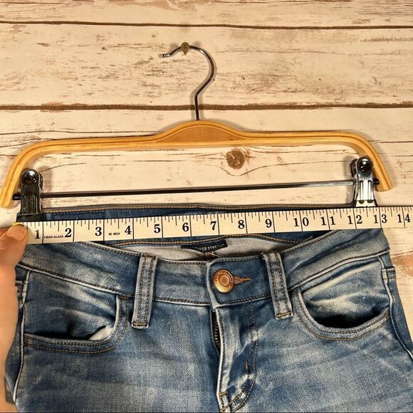 AMERICAN Eagle Outfitters | 360 Stretch Jeggings | Ripped Jeans Look - Picture 11 of 15